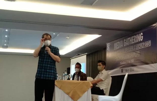 Direktur Utama PT Bursa Berjangka Jakarta Stephanus Paulus Lumintang