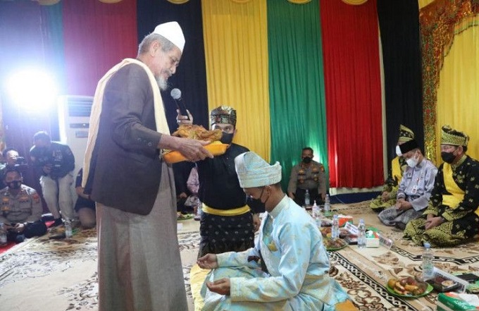 1412-2021-lam-rohul-beri-gelar-datuk-panglimo